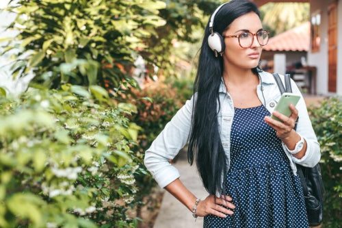 Urban Millennials in India Embrace Ethical Accessories for Daily Use
