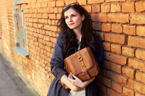 Why Young Professionals Prefer Vegan Leather for Office Bags