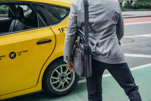 Why Hands-Free Bags Are Practical for Busy Days