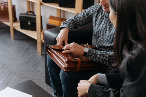 How to Compare Imported Fashion Bags Before Buying