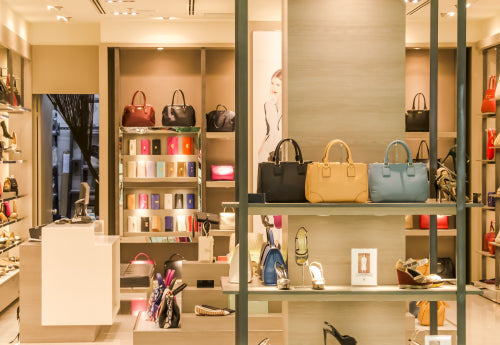 Why Every Wardrobe Needs a Reliable Everyday Handbag