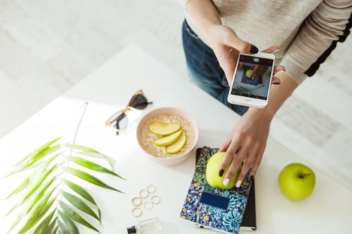 How Brands Use Social Media to Promote Sustainable Accessories