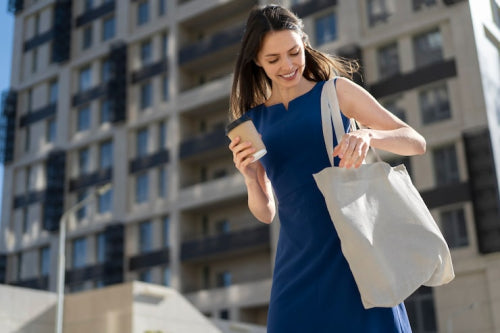 Appeal of Tote Bags for Everyday Urban Convenience