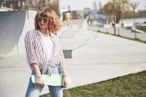 The Latest Handbag Style Waves Taking Over Street Fashion