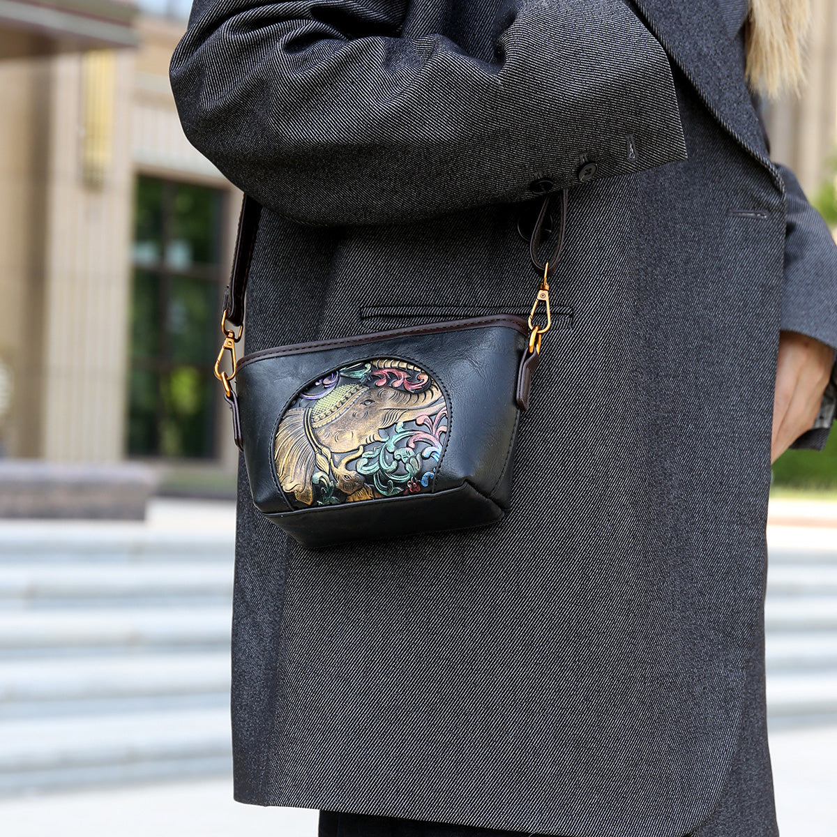 Black Bela (s) Sling Bag