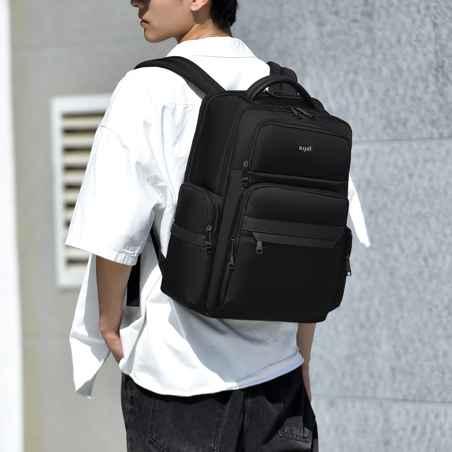 Black Noma Backpack | 30 Litre