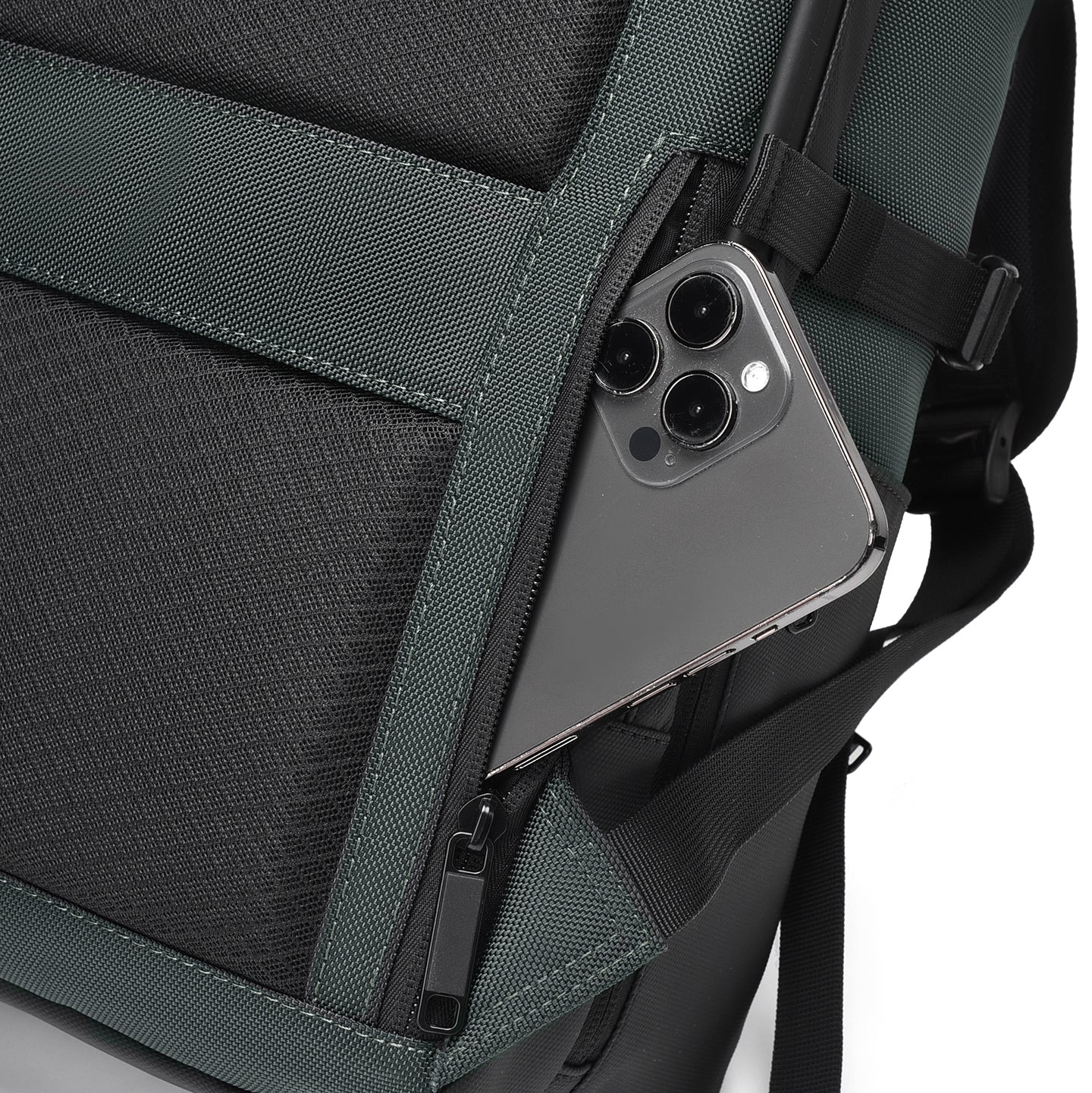 Green Sovi Backpack | 30 Litre