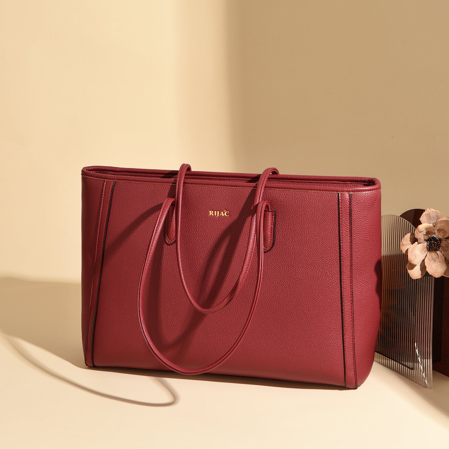 Red Ovia Tote Bag