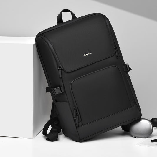 Black Sovi Backpack | 30 Litre