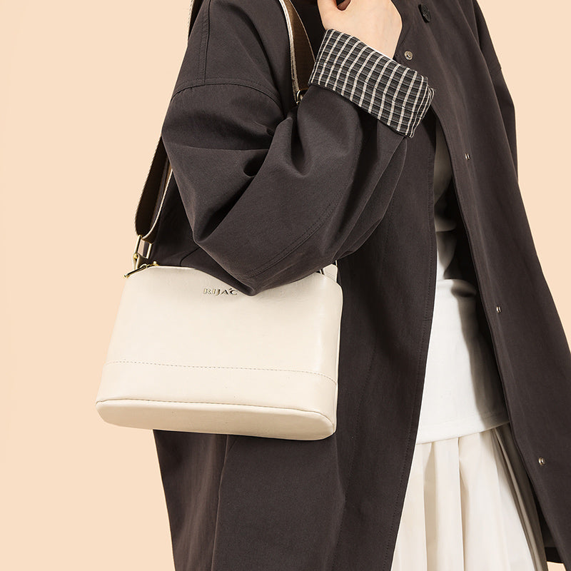 White Vuma 3 Zipper Sling Bag