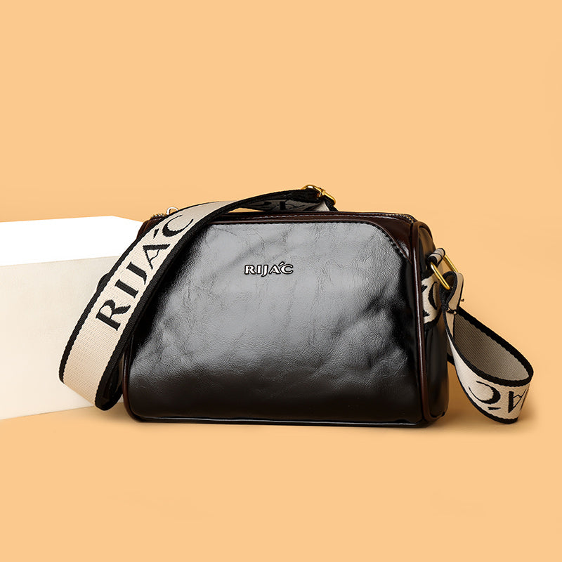 Black Mysa Sling Bag