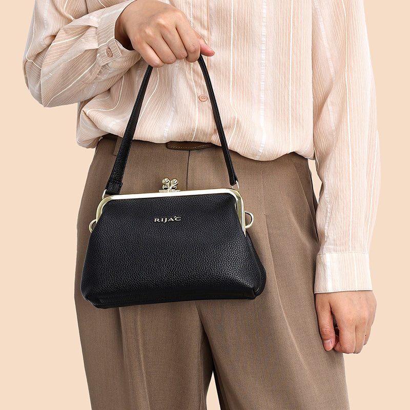 Black Daxi Party Clutch Sling